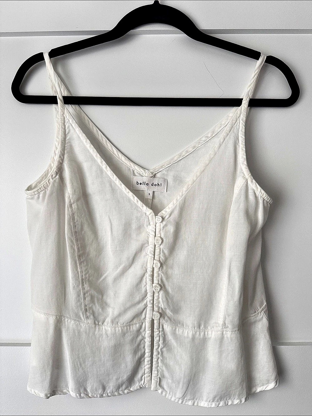 bella dahl V-Neck Button Front tank Top in White Size Small